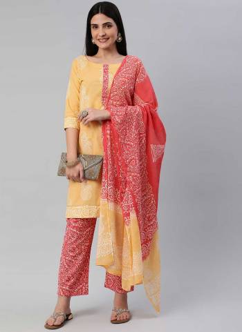 Grab These Readymade Suit in Fine Colored Pair With Bottom And Dupatta.These Top And Bottom Are Fabricated On Cotton Pair With Cotton Dupatta.Its Beautified With Designer Hand Block Printed.