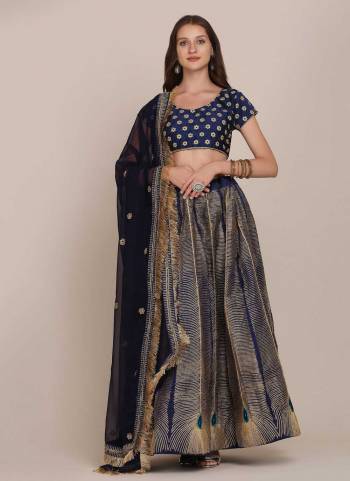 For A Designer Look,Grab These Lehenga Choli in Fine Colored.These Lehenga Choli Are Taffeta Silk And Dupatta Are Fabricated On Georgette Pair.Its Beautified With Fancy Designer Embroidery Work.