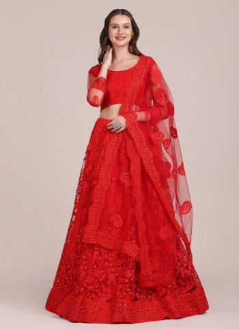 For A Designer Look,Grab These Lehenga Choli in Fine Colored.These Lehenga Choli Are Net And Dupatta Are Fabricated On Net Pair.Its Beautified With Fancy Designer Embroidery,Stone Work.