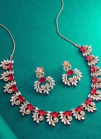 Grab These Beautifil Fine Colored Necklace.These Necklace is Come Alloy Material And Beautified With American Diamond Work.