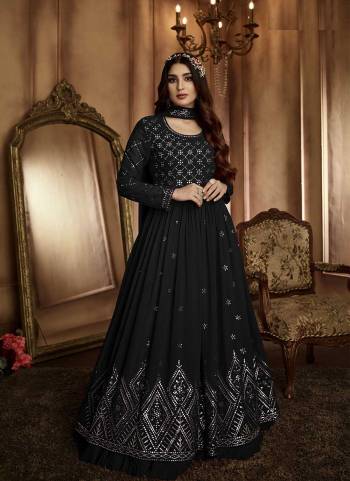 Attrective These Anarkali Suit in Fine Colored Pair With Bottom And Dupatta.These Top And Dupatta Are Fabricated On Georgette Pair With Satin Silk Bottom.Its Beautified With Santoon Inner.Its Beautified With Heavy Designer Sequance Embroidery Work.