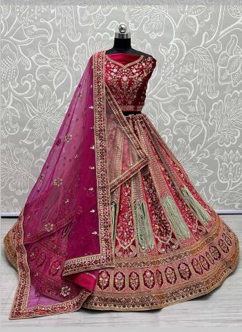 For A Designer Look,Grab These Lehenga Choli With 2 Dupatta in Fine Colored.These Lehenga And Choli Are Velvet And Dupatta Are Fabricated On Soft Net Pair.Its Beautified With Designer Fancy Patch Work,Multy Thread Embroidery,Zarkan Diamond Work.