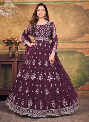 Grab These Designer Anarkali Suit in Fine Colored Pair With Bottom And Dupatta.These Top And Dupatta Are Fabricated On Net Pair With Santoon Bottom.Its Beautified With Santoon Inner.Its Beautified With Heavy Designer Embroidery Work.