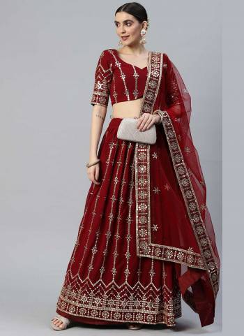 For A Designer Look,Grab These Lehenga Choli in Fine Colored.These Lehenga And Blouse Are Fabricated On Faux Georgette Pair With Net Dupatta.Its Beautified With Sequance Embroidery Work.