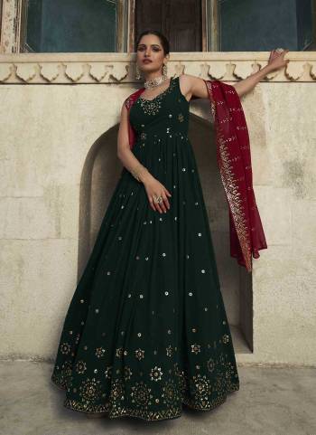 Grab These Beautiful Looking Designer Gown With Dupatta.These Gown is Georgette And Dupatta Is Fabricated On Georgette.Its Beautified With Designer Thread And Sequance Embroidery Work.