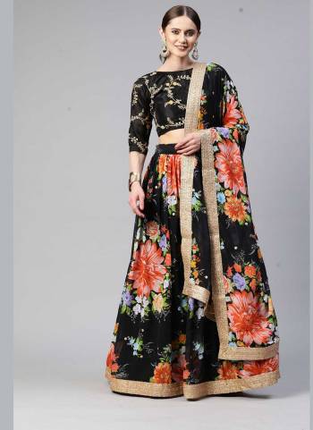 For A Designer Look,Grab These Lehenga Choli in Fine Colored.These Lehenga And Dupatta Are Fabricated On Georgette Pair With Art Silk Blouse.Its Beautified With Designer Floral Digital Printed,Sequance Embroidery Work.