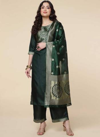 Grab These Beautiful Looking Readymade Plazzo Suits.These Top ,Bottom And Dupatta is Fabricated On Silk.Its Beautified With Wevon Jacquard Designer.