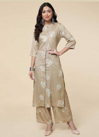 Grab These Beautiful Looking Readymade Kurti With Plazzo.These Kurti And Plazzo is Fabricated On Viscose.Its Beautified With Designer Foil Printed.