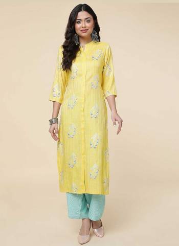 Grab These Beautiful Looking Readymade Kurti With Plazzo.These Kurti And Plazzo is Fabricated On Viscose.Its Beautified With Designer Foil Printed.