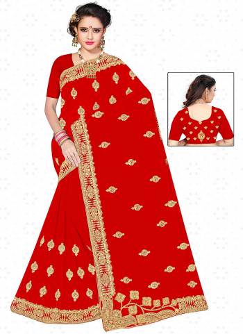 Garb These Wedding Wear Saree in Fine Red Colored.These Saree And Blouse is Fabricated On Heavy Georgette.Its Beautified With Heavy Jari Embroidery With Diamond Work.