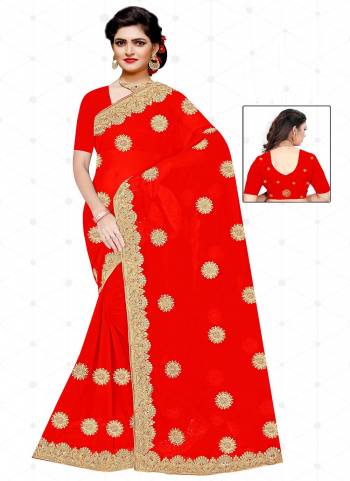 Garb These Wedding Wear Saree in Fine Red Colored.These Saree And Blouse is Fabricated On Heavy Georgette.Its Beautified With Heavy Jari Embroidery With Diamond Work.