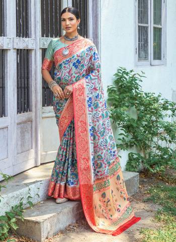 Attrective These Festive Wear Saree in Fine Colored.These Saree And Blouse is Fabricated On Banarasi Silk.Its Beautified With Weavon Jari Border With Designer Pichwai Printed.