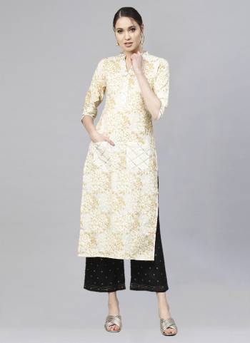 Grab These Beautiful Designer Readymade Kurti.These Kurti is Fabricated On Cotton.Its Beautified With Designer Gold Printed.