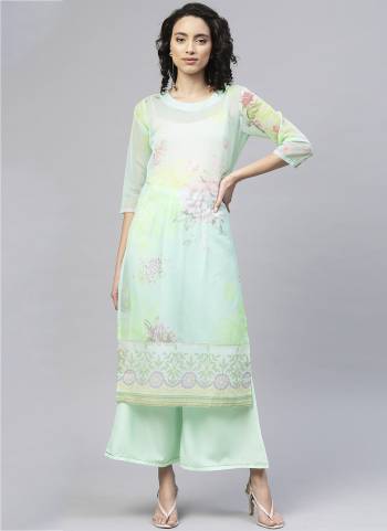 Grab These Beautiful Designer Readymade Kurti.These Kurti is Fabricated On Organza.Its Beautified With Designer Digital Printed.