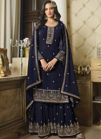 Attrective These Sharara Suit in Fine Colored Pair With Bottom And Dupatta.These Top And Dupatta Are Faux Georgette And Pair With Faux Georgette Bottom.Its Beautified With Santoon Inner.Its Beautified With Heavy Designer Embroidery Work.