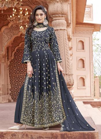 Grab These Sharara Suit in Fine Colored Pair With Bottom And Dupatta.These Top,Bottom And Dupatta Are Fabricated On Faux Georgette Pair With Santoon Inner.Its Beautified With Heavy Designer Embroidery Work.