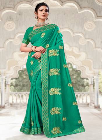 Garb These Saree in Fine Colored.These Saree Are Georgette And Blouse is Art Silk  Fabricated Pair.Its Beautified Fabric With Designer Embroidery Work.