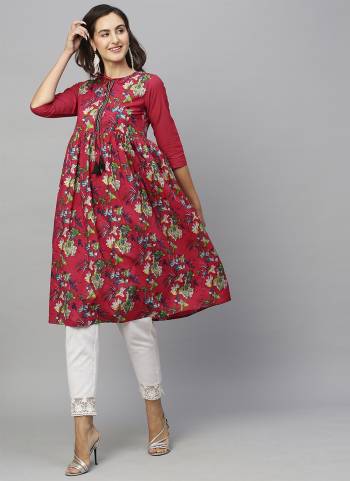 Attrective These Beautiful Looking Readymade Kurti.These Kurtis Fabricated On Cotton.Its Beautified With Designer Floral Printed.