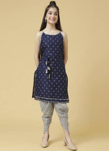 Grab These Beautiful Looking Kids Readymade Kurti With Dhoti.These Kurti Are Poly Cotton And Dhoti is Ruby Cotton Fabricated.Its Beautified With Designer Foil Printed.