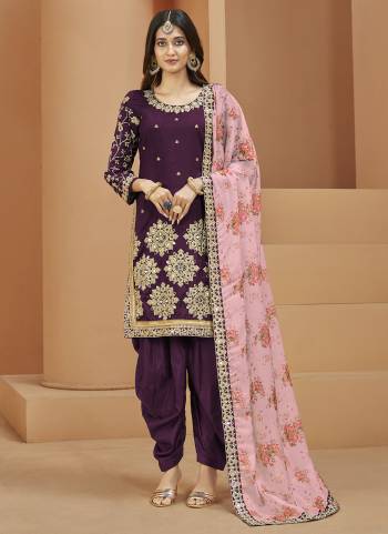 Grab These Patiyala Suit in Fine Colored Pair With Bottom And Dupatta.These Top Are Art Silk And Dupatta Are Fabricated On Organza Pair With Santoon Bottom.Its Beautified With Santoon Inner.Its Beautified With Designer Heavy Embroidery Work With Printed Dupatta.