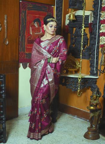 Garb These Party Wear Saree in Fine Colored.These Saree And Blouse is Fabricated On Tussar Silk.Its Beautified With Jamdani Weavon Designer.