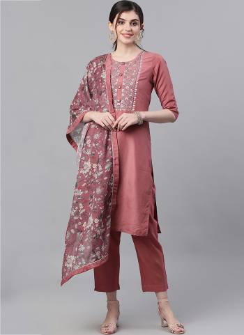 Grab These Readymade Suit in Fine Colored Pair With Bottom And Dupatta.These Top Are Muslin Cotton And Bottom Are Fabricated On Muslin Cotton Pair With Silk Blend Dupatta.Its Beautified With Designer Embroidery Work.