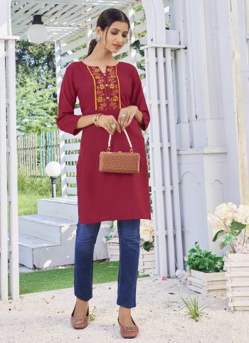 Garb These Beautiful Looking Readymade Kurti.These Kurti is Fabricated On Heavy Rayon.Its Beautified With Designer Embroidery Work.