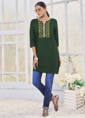 Garb These Beautiful Looking Readymade Kurti.These Kurti is Fabricated On Heavy Rayon.Its Beautified With Designer Embroidery Work.