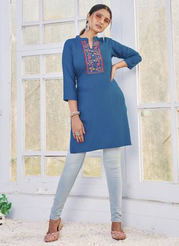 Garb These Beautiful Looking Readymade Kurti.These Kurti is Fabricated On Heavy Rayon.Its Beautified With Designer Embroidery Work.