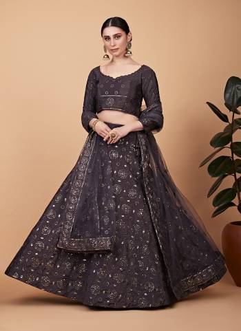 For A Designer Look,Grab These Lehenga Choli in Fine Colored.These Lehenga And Blouse Are Fabricated On Tabi Silk Pair With Net Dupatta.Its Beautified With Designer Thread,Sequance Embroidery Work.