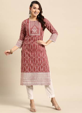 Attrective These Beautiful Looking Readymade Kurti.These Kurtis Fabricated On Poly Cotton.Its Beautified With Designer Floral Printed With Embroidery Work.