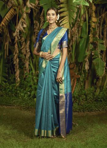 Garb These Party Wear Saree in Fine Colored.These Saree And Blouse is Fabricated On Bhagalpuri Silk.Its Beautified With Bhandhani Butti Weavon Designer.