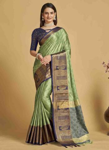 Garb This Partywear Saree Paired With Contrast Blouse.This Saree And Blouse Are Soft Silk Based Fabric With Weaving Jacquard Designer. Buy This Pretty Saree Now.