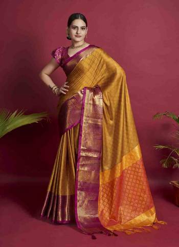 Garb This Partywear Saree Paired With Contrast Blouse.This Saree And Blouse Are Soft Silk Based Fabric With Weaving Jacquard Designer. Buy This Pretty Saree Now.