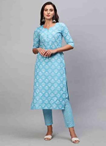 Grab These Beautiful Looking Readymade Kurti With Bottom.These Dress is Fabricated On Cotton Top And Bottom.Its Beautified With Designer Printed.