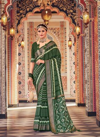 Garb These Party Wear Saree in Fine Colored.These Saree And Blouse is Fabricated On Cotton Silk Pair.Its Beautified With Weavon Pallu Border With Foil Printed Designer.