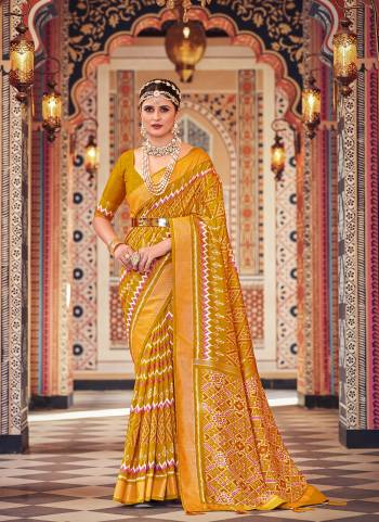 Garb These Party Wear Saree in Fine Colored.These Saree And Blouse is Fabricated On Cotton Silk Pair.Its Beautified With Weavon Pallu Border With Foil Printed Designer.