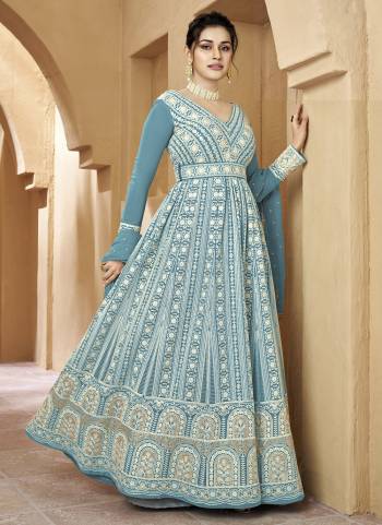 Attrective Looking These Special Readymade Gown With Dupatta in Fine Colored.These Gown And Dupatta Are Fabricated On Georgette Pair With Crepe Silk Inner.Its Beautified With Heavy Designer Cotton Thread,Sequance Embroidery Work.