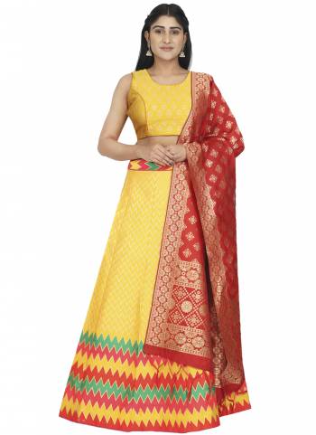 Grab These Semi Stitched Lehenga Choli in Fine Colored.These Lehenga Choli And Dupatta Are Fabricated On Banarasi Silk.Its Beautified With Heavy Wevon Jari Designer Work.