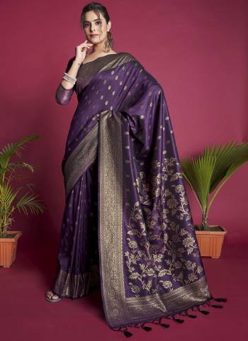 Attrective These Party Wear Saree in Fine Colored.These Saree And Blouse is Fabricated On Banarasi Raw Silk.Its Beautified With Weavon Jari Designer.