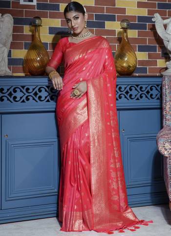 Attrective These Party Wear Saree in Fine Colored.These Saree And Blouse is Fabricated On Banarasi Raw Silk.Its Beautified With Weavon Jari Designer.