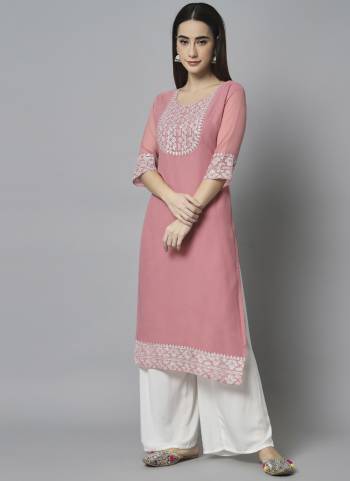 Attrective Looking These Beautiful Looking Readymade Long Kurti.These Kurti is Fabricated On Georgette With Crepe Inner.Its Beautified With Designer Embroidery Work.