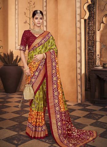 Garb These Party Wear Saree in Fine Colored.These Saree And Blouse is Fabricated On Cotton Silk Pair.Its Beautified With Weavon Pallu Border With Foil Printed Designer.