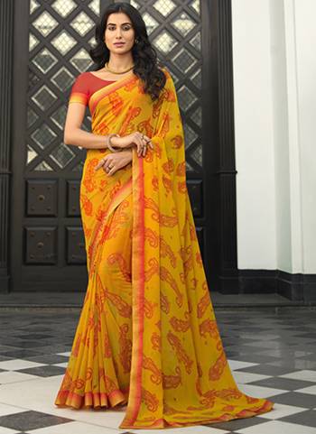 Garb These Party Wear Saree in Fine Colored.These Saree Are Georgette And Blouse is Fabricated On Malai Silk.Its Beautified With Designer Printed With Work Lace Border.