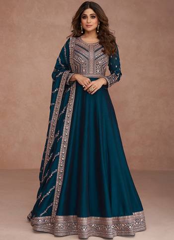 Attrective Looking These Gown With Dupatta in Fine Colored.These Gown And Dupatta Are Fabricated On Heavy Silk Pair.Its Beautified With Heavy Designer Embroidery Work.