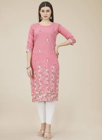 Garb These Beautiful Looking Readymade Long Kurti.These Kurti is Fabricated On Chinon.Its Beautified With Designer Multy Thread Embroidery Work.