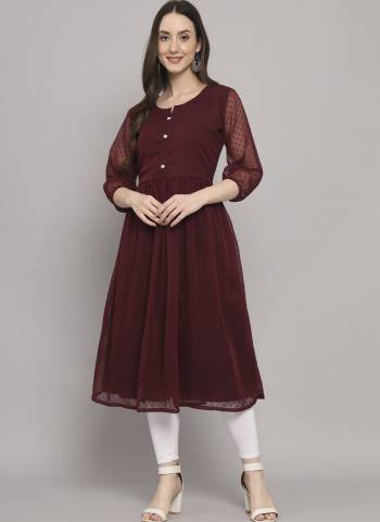 Attrective These Beautiful Looking Readymade Long Kurti.These Kurti is Fabricated On Georgette.Its Beautified With Wevon Thousand Butti Designer.