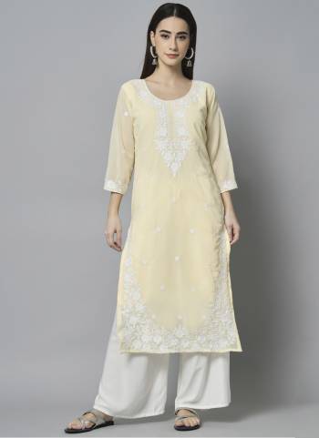 Attrective These Beautiful Looking Readymade Long Kurti.These Kurti is Fabricated On Georgette.Its Beautified With Designer Lakhnowi Thread Embroidery Work.