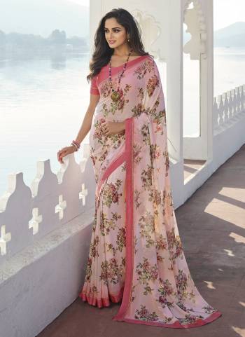 Garb These Party Wear Saree in Fine Colored.These Saree Are Georgette And Blouse is Fabricated On Banglori.Its Beautified With Designer Floral Printed With Lace Border.