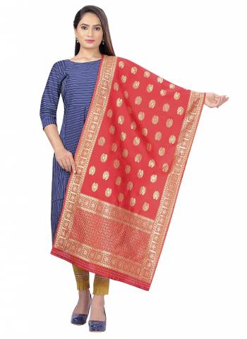 Grab These Beautiful Colored Dupatta.These Dupatta is Fabricated On Banarasi Silk.Its Beautified With Wevon Jacquard Designer.